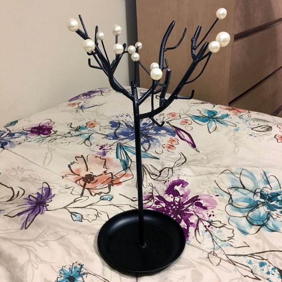 Jewelry - Black and Pearl Necklace Tree - Jewelry Organizer